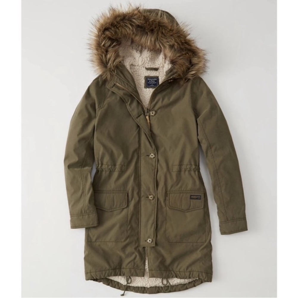 Abercrombie & Fitch Women’s Winter Coat